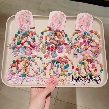 Kézzel készített gyerek karkötő műanyag/gyanta anyagból, rajzfilmszerű figurával, koreai stílusú, 5 darabos Princess sorozat, egyenként csomagolva.