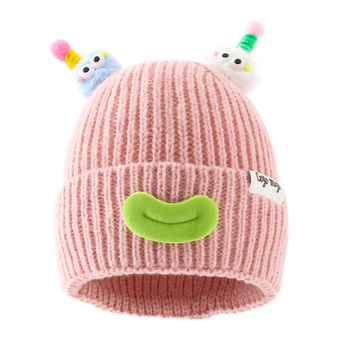 Kötött baba sapka fülvédővel, aranyos csápokkal és bolyhos pomponokkal, cartoon mosolygó arc, meleg akril szálból, 0–12 hónapos korosztály, téli 2025