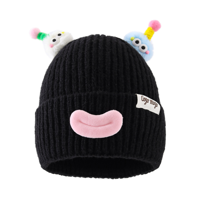 Kötött baba sapka fülvédővel, aranyos csápokkal és bolyhos pomponokkal, cartoon mosolygó arc, meleg akril szálból, 0–12 hónapos korosztály, téli 2025