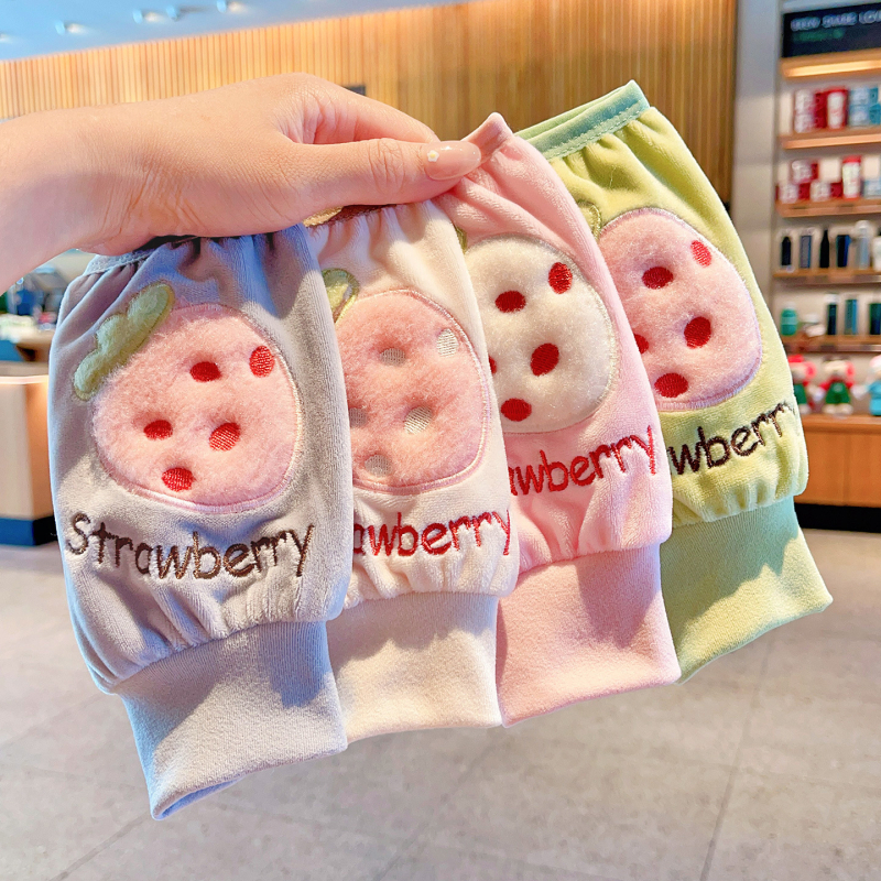 Bērnu velūra aizsargšūnas uz piedurknēm pret netīrumiem rudens-ziemas-pavasara sezonai, vecuma grupa 3–13 gadi, augļu karikatūras raksts