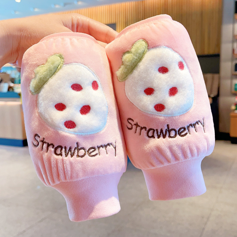 Bērnu velūra aizsargšūnas uz piedurknēm pret netīrumiem rudens-ziemas-pavasara sezonai, vecuma grupa 3–13 gadi, augļu karikatūras raksts