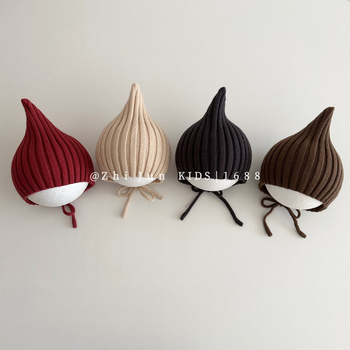 Adīta bērnu cepure ar smailu virsu un aizsargājošu siksnu, auss aizsardzība; silta un vēja izturīga ziemas cepure 6–12 mēnešiem