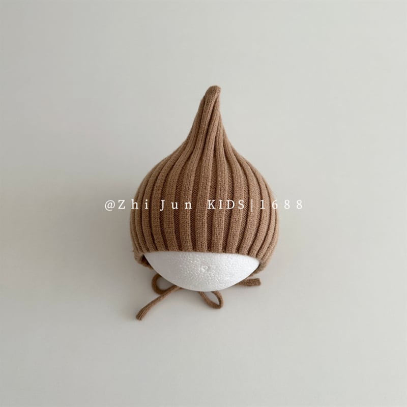 Adīta bērnu cepure ar smailu virsu un aizsargājošu siksnu, auss aizsardzība; silta un vēja izturīga ziemas cepure 6–12 mēnešiem