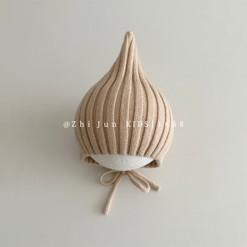 Adīta bērnu cepure ar smailu virsu un aizsargājošu siksnu, auss aizsardzība; silta un vēja izturīga ziemas cepure 6–12 mēnešiem