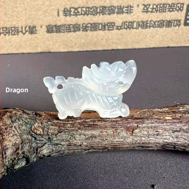 3D zodiako gyvūnai iš kalcedono – išgraviruoti ir poliruoti