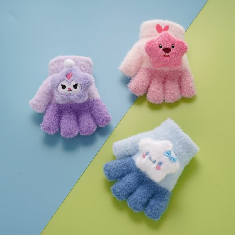 Bērnu adīti piecpirkstu cimdi rudens–ziemas sezonai – karikatūru raksts, silti, universāli, bērniem