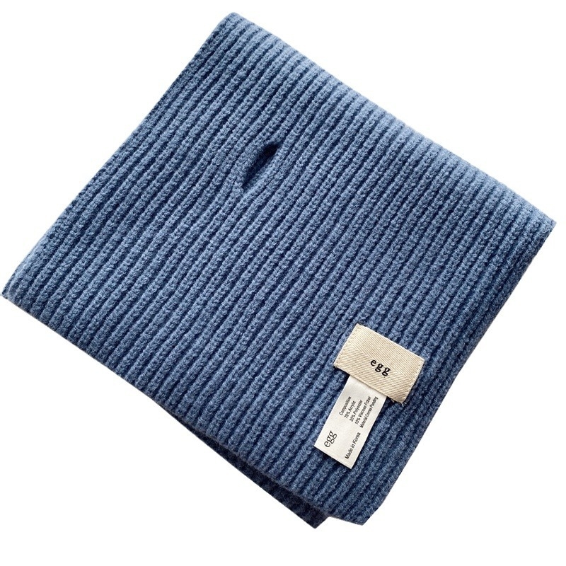 Kötött sál téli használatra, imitált kasmír és poliészter keverék, közepes hosszúságú, különleges divat