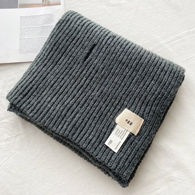 Kötött sál téli használatra, imitált kasmír és poliészter keverék, közepes hosszúságú, különleges divat