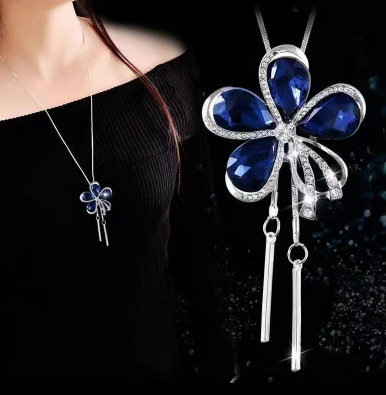 Titánacélból készült nyaklánc elektroplórozott felülettel, pulóver-stílusú lánccal, medál cink ötvözetből, forma: virág / U-alakú / más, nőknek