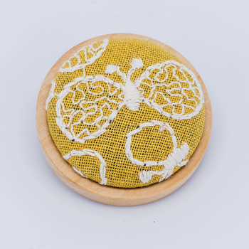 Bross - 3D hímzés, vászon anyag, sárgaréz biztonsági tű, kerek friss dizájn, uniszex