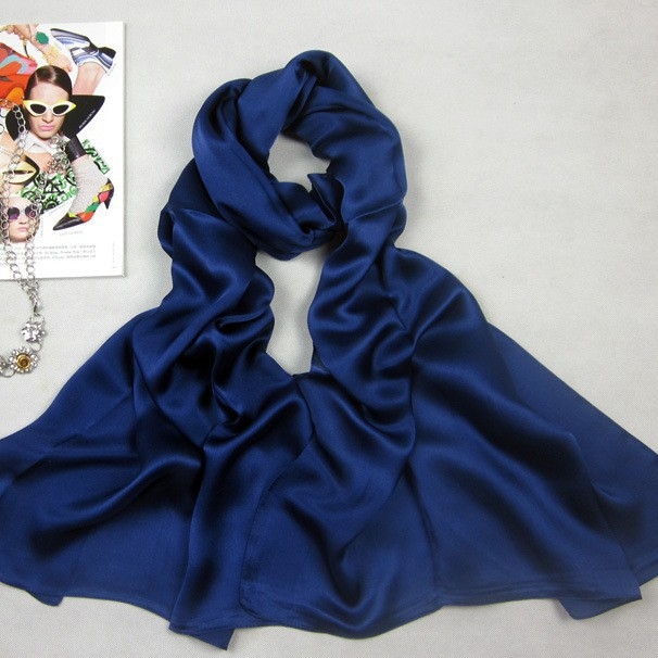 Xin totem Szatén selyemsál – 100% mulberry selyem, szatén szövés, divatos városi stílus, tavasz