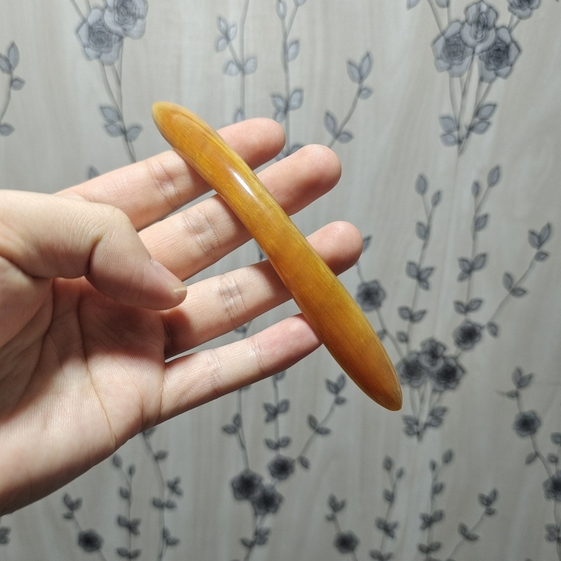 Etno stiilis juukseklips kahetipuliste otste ja libisemiskindla plaadiga, lips-stiil, 2024 kevad