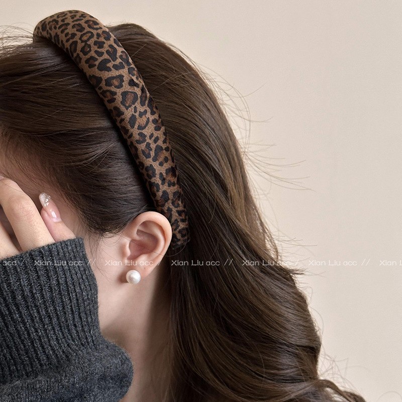 Juukseklips leopardi mustriga - Xianliu - Lastele - Kevad 2025