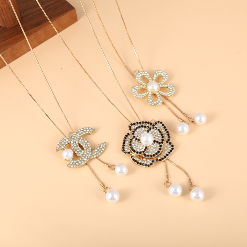 Korėjiečių stiliaus ilgas kaklo papuošalas su gėlių motyvu, lydinio karoliukų grandinė, langinis raštas