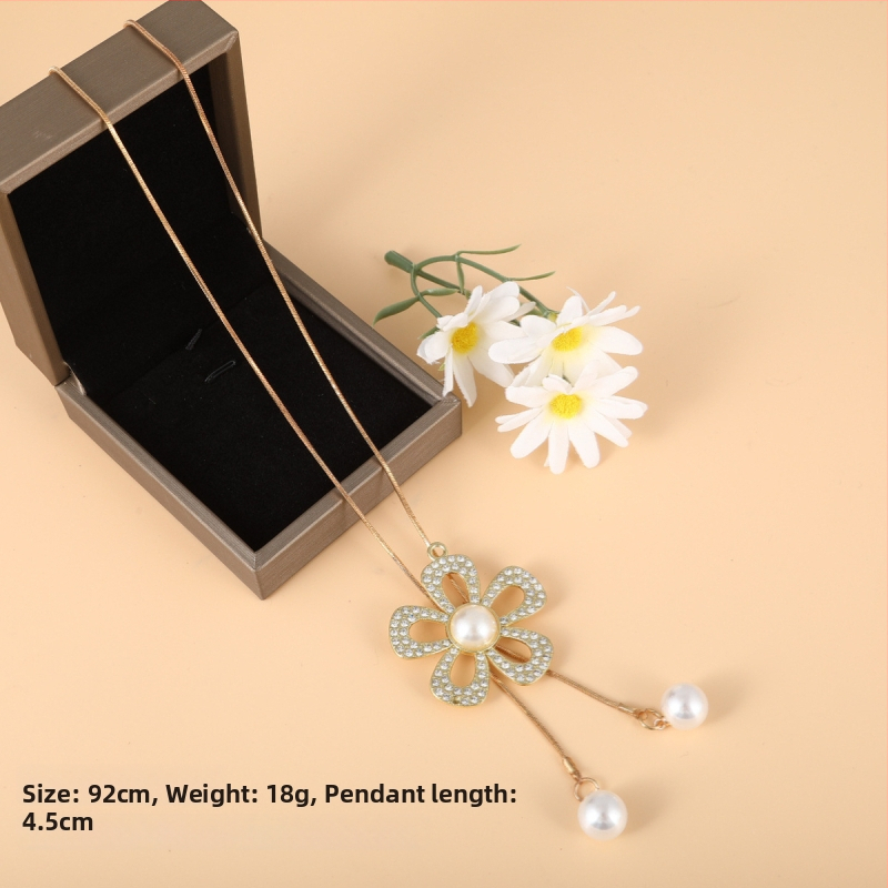 Korėjiečių stiliaus ilgas kaklo papuošalas su gėlių motyvu, lydinio karoliukų grandinė, langinis raštas