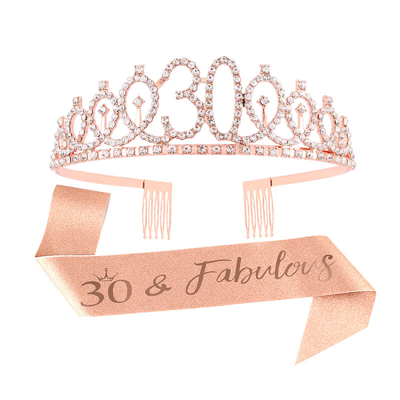 Fém fejkoszorú fehér kristályokkal, betűk/számok, elektroplatírozott, uniszex