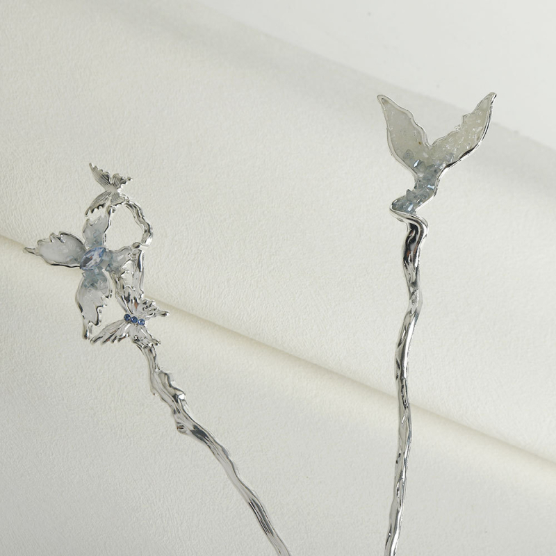 Metallist juukseklips vanam stiilile loomade/zodiaki motiiviga, elektroplaatimine, 2024 sügis