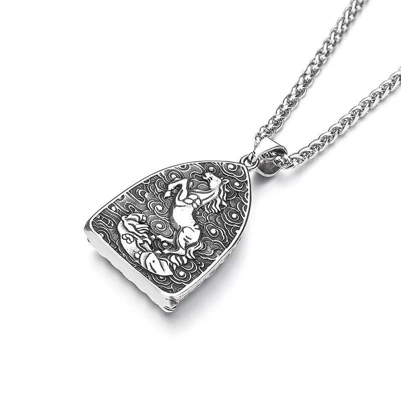 Titāna tērauda kaklarota ar Budas amuletu, astoņi aizbildņi, muguras zodiaks un diamantu akcenti