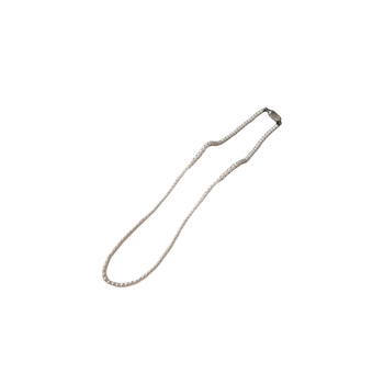 Gyöngy nyaklánc gyöngyház medállal, U-formájú kialakítás, Seiko kezelés, egyszerű, texturált, könnyed luxus stílus