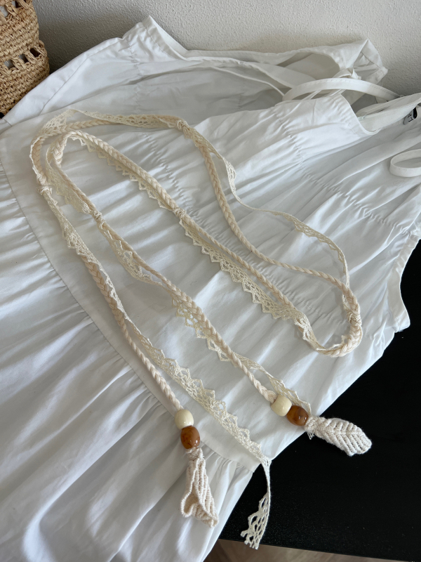 Bohemas stila josta viduklim ar austu kokvilnas pavedienu un mezgla dekoru, 2025 vasara