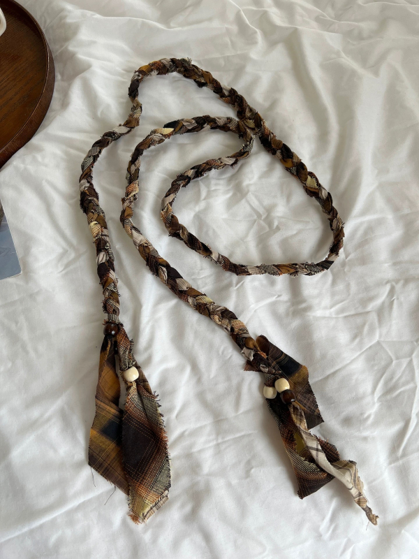 Bohemas stila josta viduklim ar austu kokvilnas pavedienu un mezgla dekoru, 2025 vasara