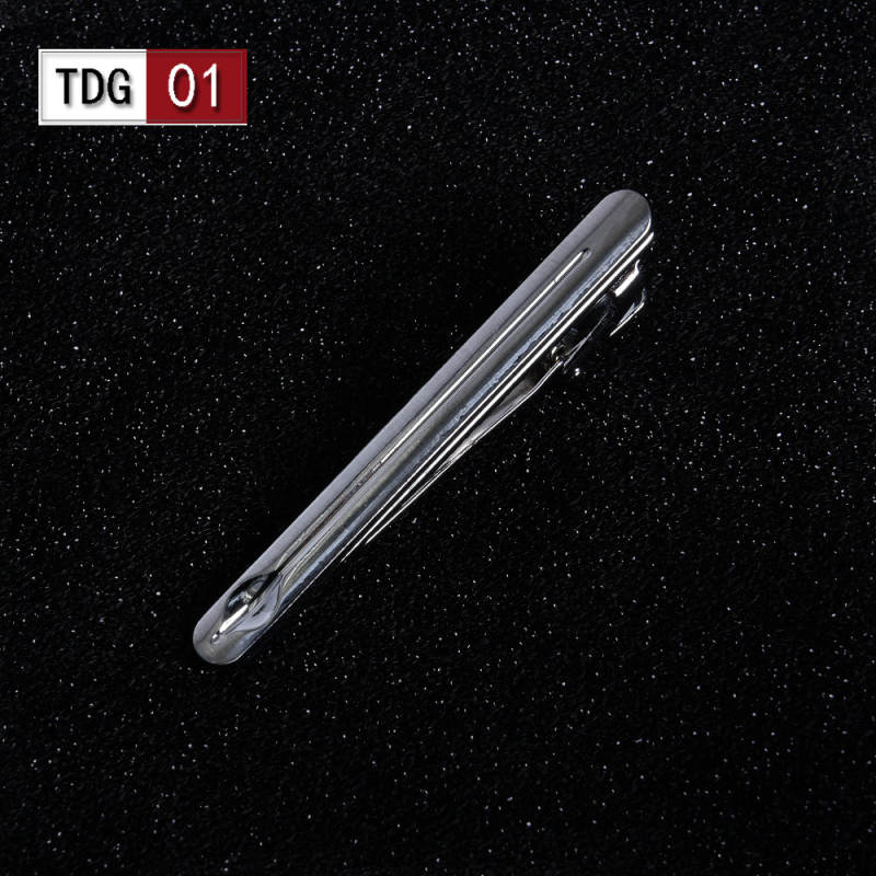 Kaklaraišu klips vīrietim — plakana galva, hroma pārklājums, monohroms dizains, materiāls: dzelzs