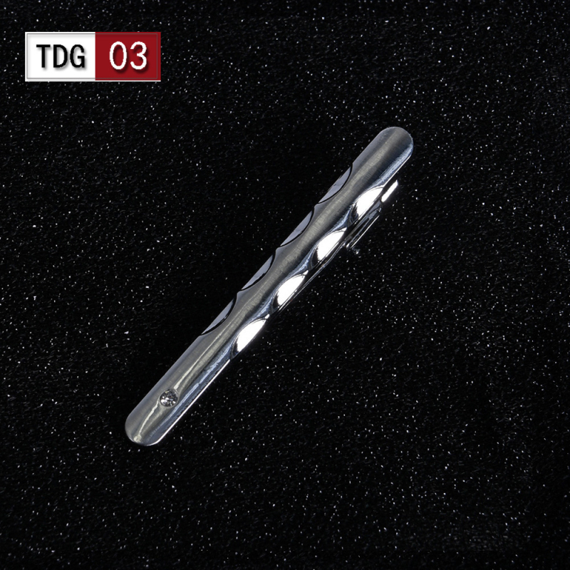 Kaklaraišu klips vīrietim — plakana galva, hroma pārklājums, monohroms dizains, materiāls: dzelzs