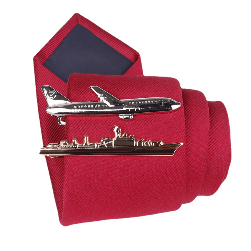 Metāla kaklasaistes aizdare ar karikatūras dizainu, sakausējums, monohroms raksts, universāls stils, titāna kristāls