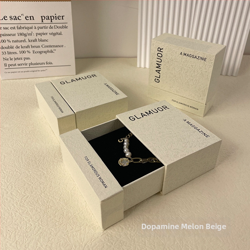 Ādas rotaslietu izstādes kārba ar vilkšanas atvilktiņu - āda, karstā iespiešana, moderns stils