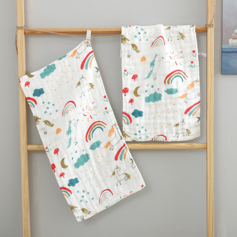 Baba hat rétegű pamut géz törlőkendő karikatúra mintával, nyomtatott logóval, súlya kevesebb mint 50 g