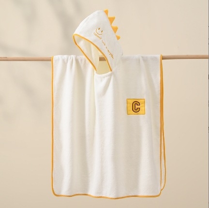 Gyerek kapucnis törölköző-köpeny coral fleece-ből, 120D szál, 400–500 g tömeg, varrás, karikatúra minta