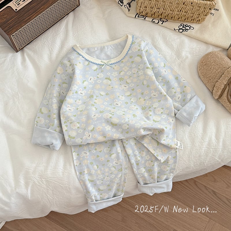 Bērnu divdaļīgs kokvilnas komplekts: garais top ar garām piedurknēm un bikses, universāls, 95% kokvilna, vecuma 3–8 gadi, ikdienas mājas apģērbs, raksti: svītras, kvadrāti, karikatūras