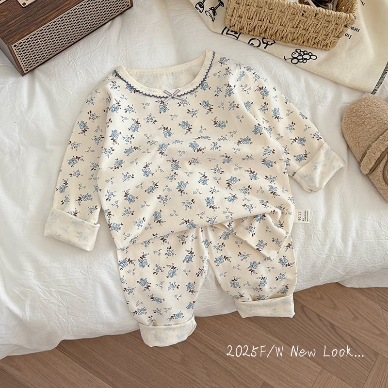 Bērnu divdaļīgs kokvilnas komplekts: garais top ar garām piedurknēm un bikses, universāls, 95% kokvilna, vecuma 3–8 gadi, ikdienas mājas apģērbs, raksti: svītras, kvadrāti, karikatūras