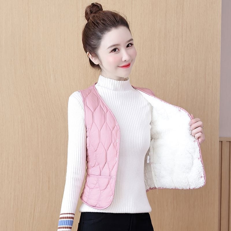 Sieviešu ziemas veste ar fleece iekšpusi, poliesterā pildījums, V kakls, A līnijas siluets, vienrindas pogu aizdare, parastā garuma (50–65 cm)