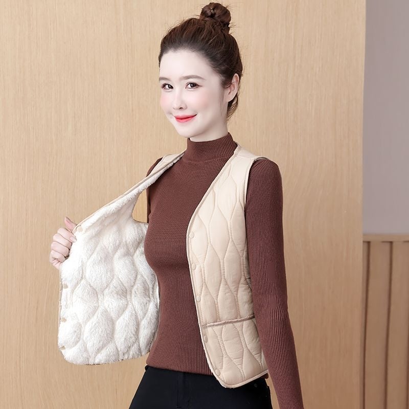 Sieviešu ziemas veste ar fleece iekšpusi, poliesterā pildījums, V kakls, A līnijas siluets, vienrindas pogu aizdare, parastā garuma (50–65 cm)