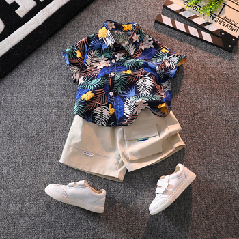 Vaikiškas komplektas: gėlių dizaino trumpom rankovėm marškinėliai ir šortai, 90% medvilnė, vasara, 3-8 metų