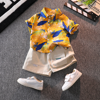 Vaikiškas komplektas: gėlių dizaino trumpom rankovėm marškinėliai ir šortai, 90% medvilnė, vasara, 3-8 metų