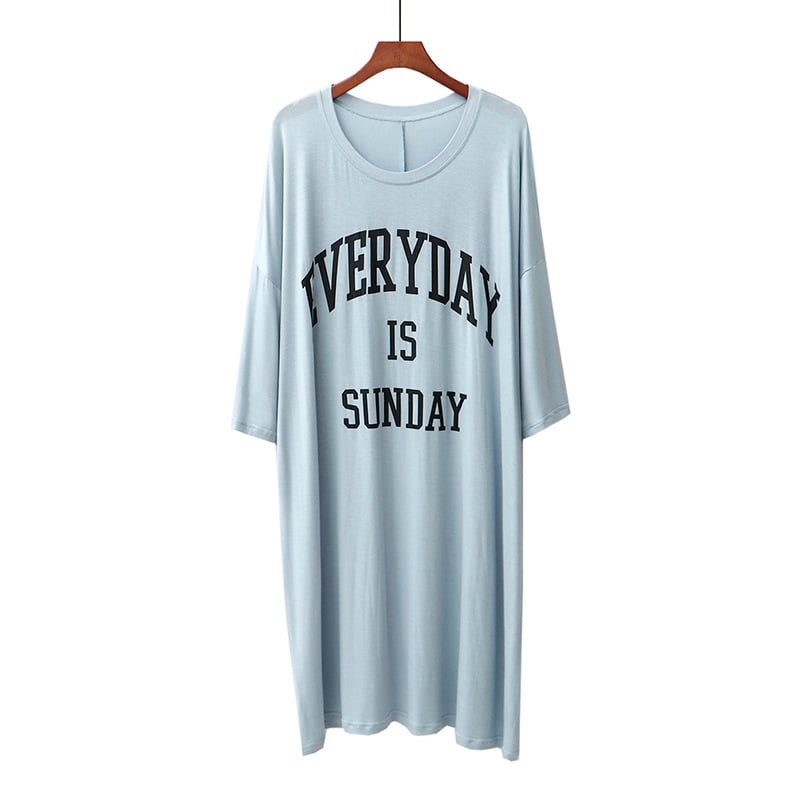 Modal naktskleita sievietēm, viengabala, bez apkakles, gara svārka, no viskozes auduma