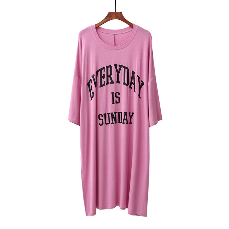 Modal naktskleita sievietēm, viengabala, bez apkakles, gara svārka, no viskozes auduma