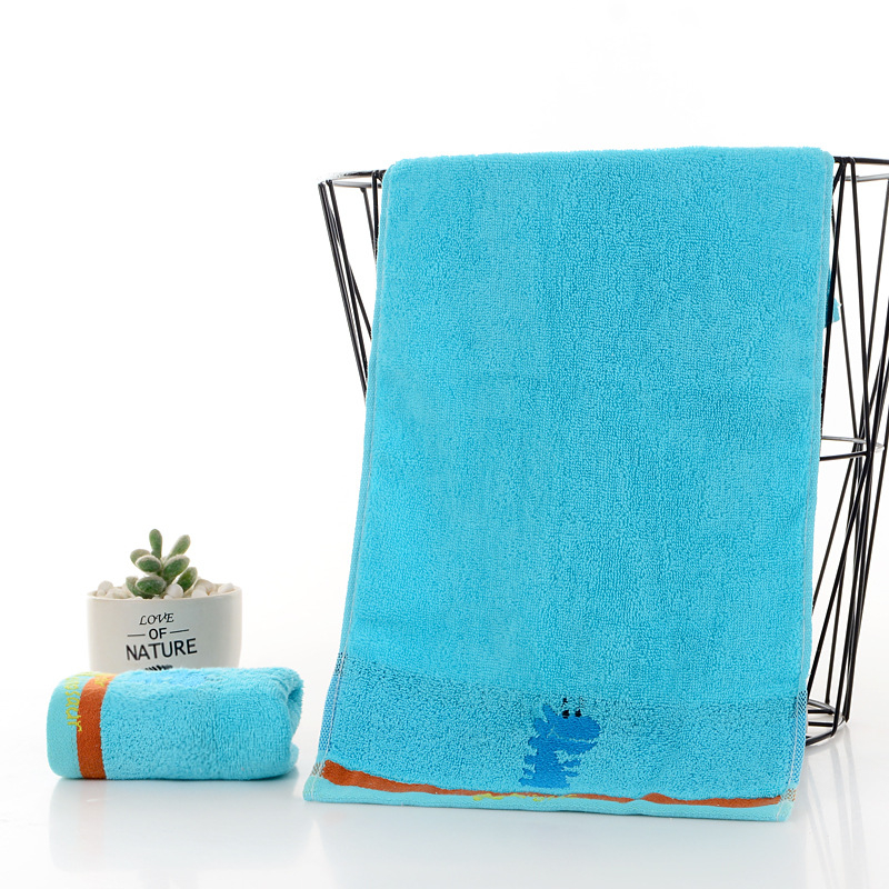 Bērnu kokvilnas dvieļš ar karikatūras motīvu, izšūšana un džakarda audums, 50–80 g, pielāgota apstrāde