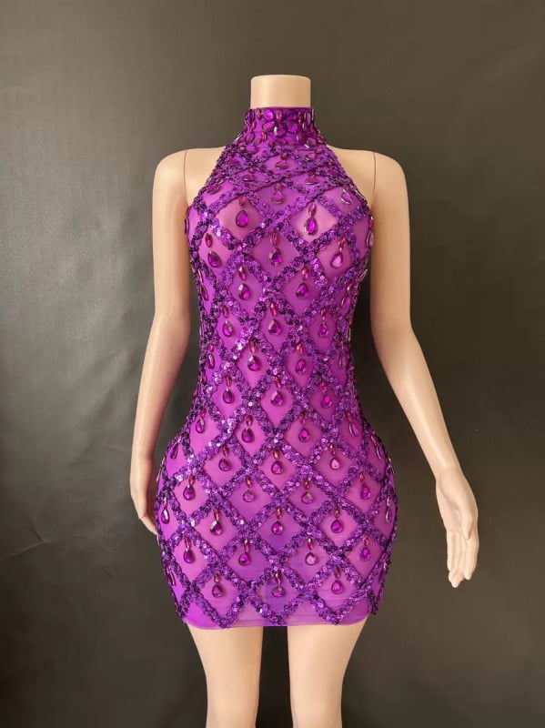 Vakara kleita ar augstu apkakli, bez piedurknēm, režģainā elastīgā piegriezuma, slaida silueta, īsa svārka, Spandex >95% (Pavasaris 2024)