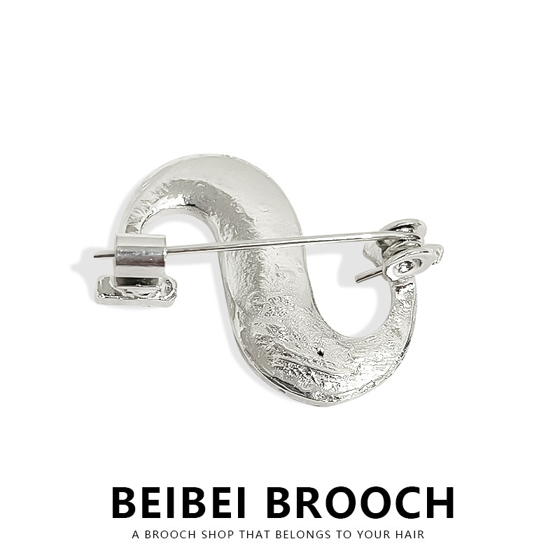 Broš od legure s slovima engleske abecede, rhinestones, dijamantni završetak, unisex dodatak za poklon