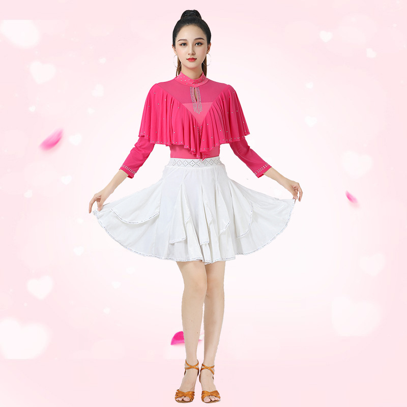 Sieviešu deju topā no konopja un elastāna ar dimanta dekoru, stāvošs apkaklis, 3/4 piedurknes (50% elastāns)