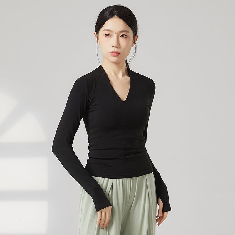 Sieviešu garajām piedurknēm V kakla deju bodijs – vilnas flisa audums, 31,5% akrila, oderē vilnas flisa, piemērots skatuvei, latīņu un tautas dejām