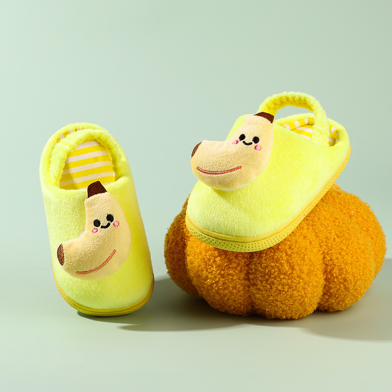 Bērnu čības iekšējai izmantošanai ar cartoon rakstu, universālas, augšdaļa no baby fleece, zole no TPR, vecums 1–6 gadi, zīmols Fawn mili, rudens–ziema 2025