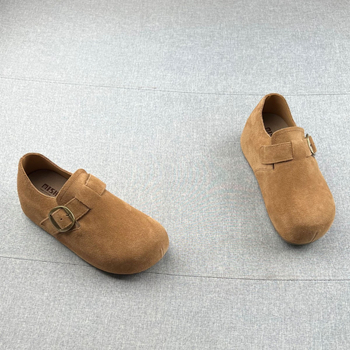 Ženske loaferice od nubuk kože s kopčom, unutarnje povećana debela potplata, gumena potplata, srednja visina peta 3-5 cm