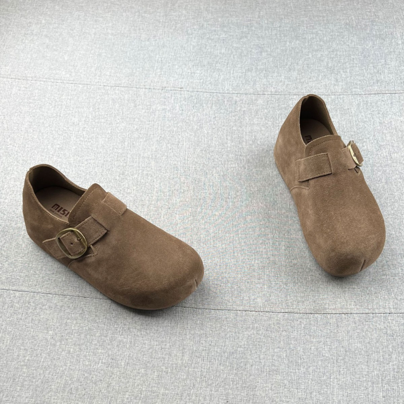 Ženske loaferice od nubuk kože s kopčom, unutarnje povećana debela potplata, gumena potplata, srednja visina peta 3-5 cm