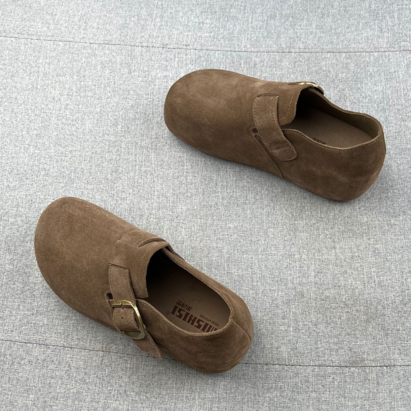 Ženske loaferice od nubuk kože s kopčom, unutarnje povećana debela potplata, gumena potplata, srednja visina peta 3-5 cm