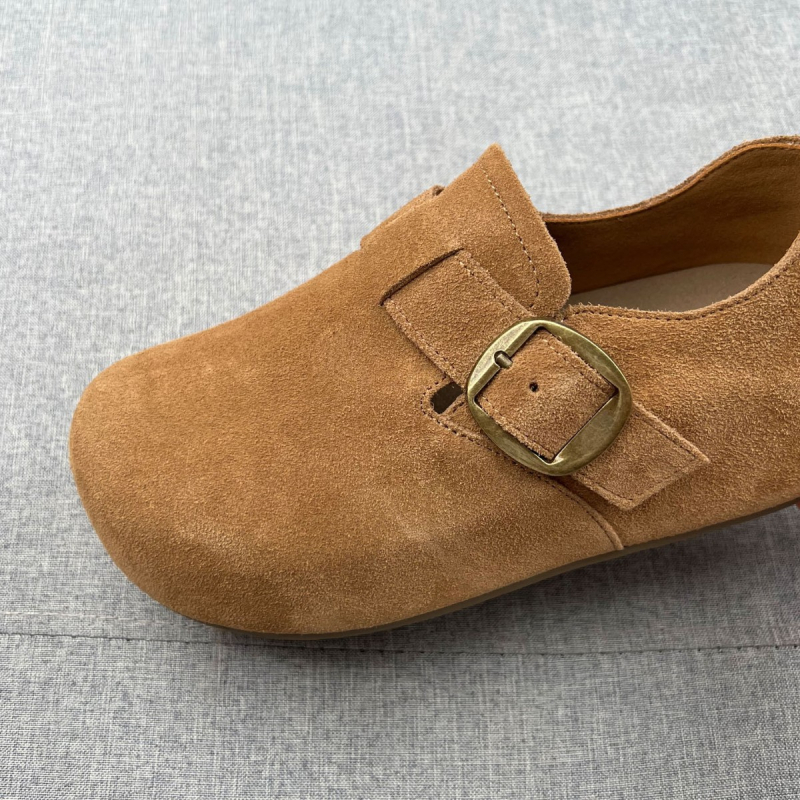 Ženske loaferice od nubuk kože s kopčom, unutarnje povećana debela potplata, gumena potplata, srednja visina peta 3-5 cm