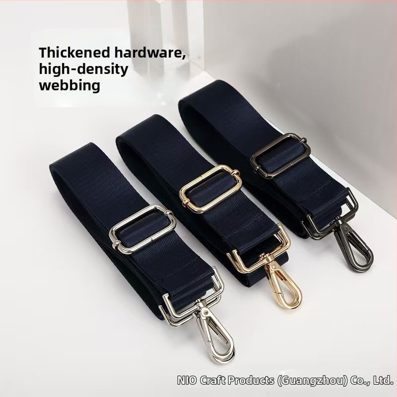 Νάιλον λουρί τσάντας/ιμάντας ώμου, αστικός μινιμαλιστικός στυλ, άνοιξη 2024